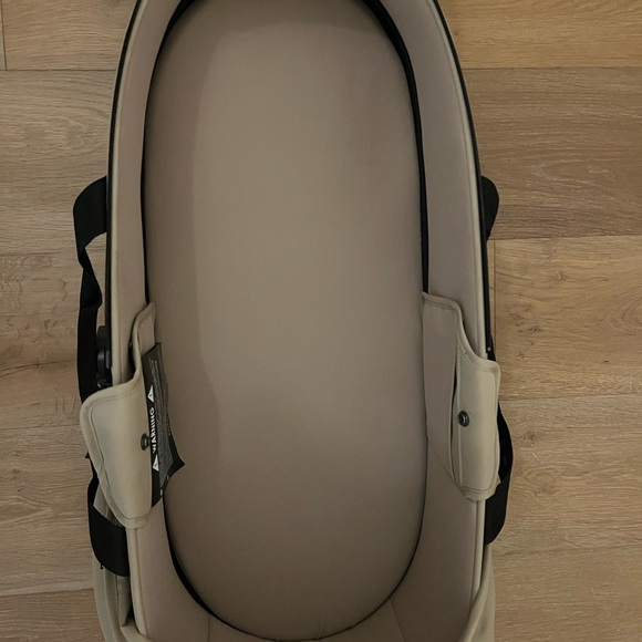 COPY - Babyzen Yoyo Basinett with stroller adapters - Picture 3 of 4